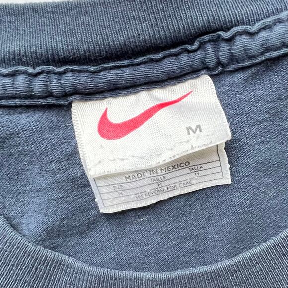 Vintage 90s Nike White Tag Varsity Athletic Script Spellout T Shirt Faded Blue - Picture 2 of 8